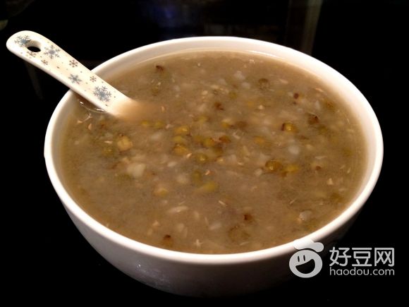 马蹄绿豆糖水