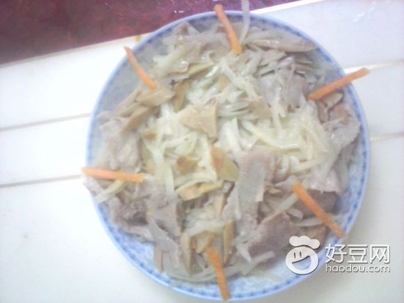 土豆丝煮肉片鸡丁