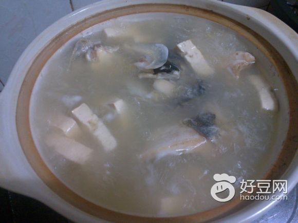 鱼头豆腐汤