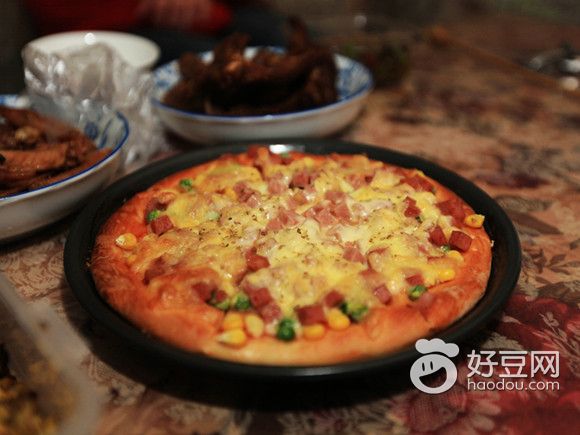 豌豆玉米火腿肠披萨