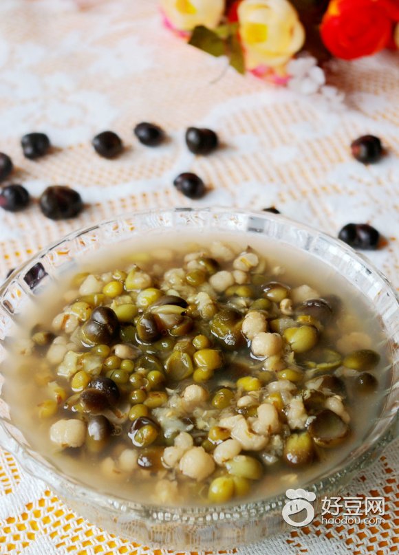 绿豆薏米百合籽汤