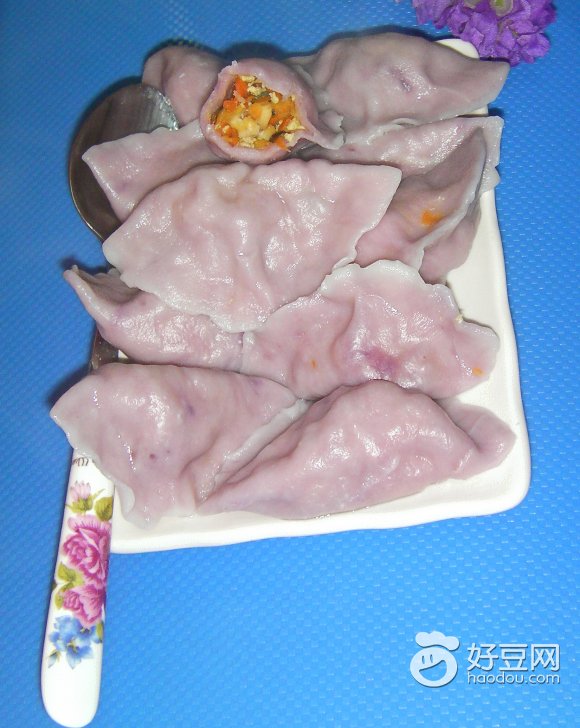 紫薯胡萝卜香菇水饺