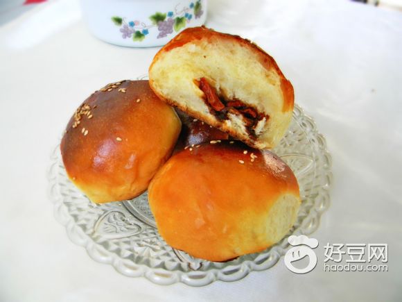 红糖枸杞小面包