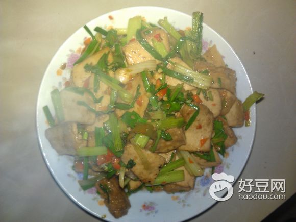 芹菜炒绿豆香干