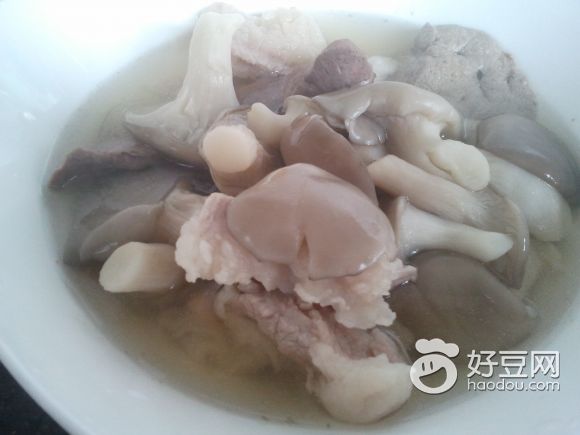 鲜菇猪杂汤