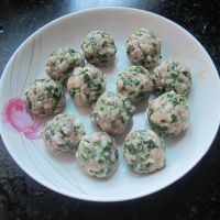青椒炒韭菜猪肉丸子