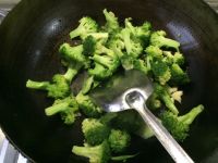 西兰花炒腊肉