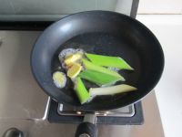 番茄莲子蹄花