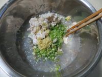 面条鱼豆芽蒸饺