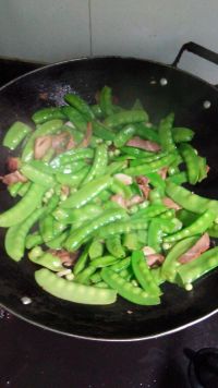咸肉炒荷兰豆