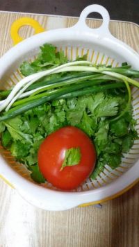 芹菜叶番茄蛋汤
