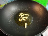 芹菜胡萝卜炒肉丝