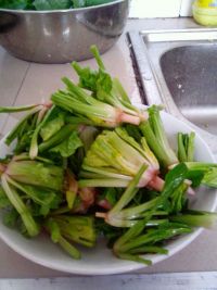 油炸菠菜根