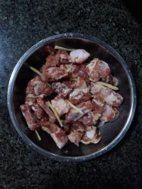豌豆蒸排骨