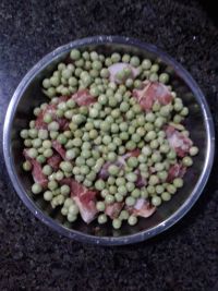 豌豆蒸排骨