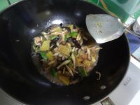 肉丝时蔬炒面