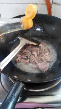 芹菜炒腰花
