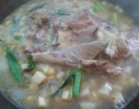 骨汤炖土豆丁