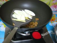 肉片炒平菇