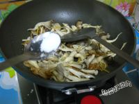 肉片炒平菇
