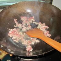 大葱胡萝卜炒肉