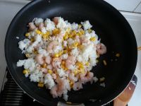 虾仁菠萝焗饭