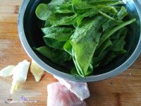 菠菜肉片汤