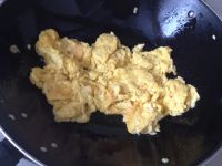 蒜苗炒鸡蛋