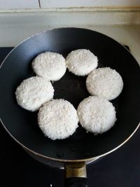 酥脆地瓜饼