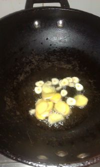小鸡炖蘑菇