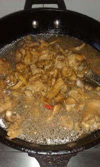 小鸡炖蘑菇