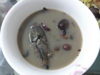 塘鲺煲黑豆