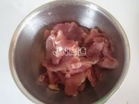 油麦菜炒肉片