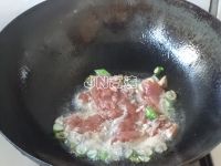 油麦菜炒肉片