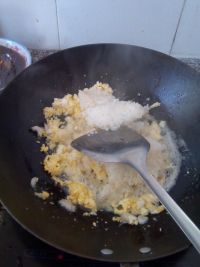 鸡蛋炒饭