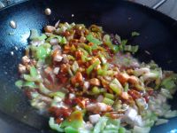 酱香尖椒肉丁