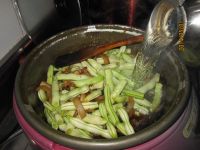 五花肉炒芸豆