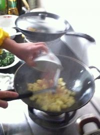 土豆炒火腿