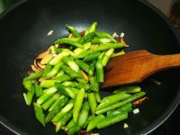 芦笋炒鲍鱼片