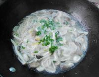 菌菇花蛤汤