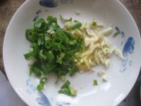 肉丝炒蕨菜