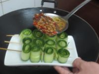 酱烧黄瓜卷