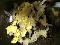 炒饺子皮