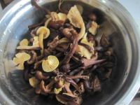 小鸡炖蘑菇