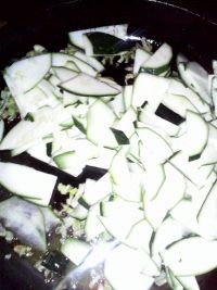 西葫芦炒鸭蛋