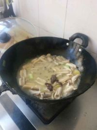 海鳗顿豆腐