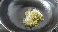 盐酸菜煮黄腊丁