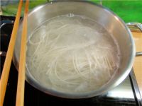野韭菜面条汤