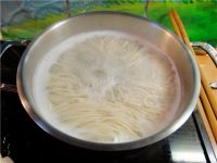 野韭菜面条汤