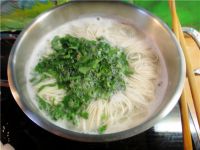 野韭菜面条汤